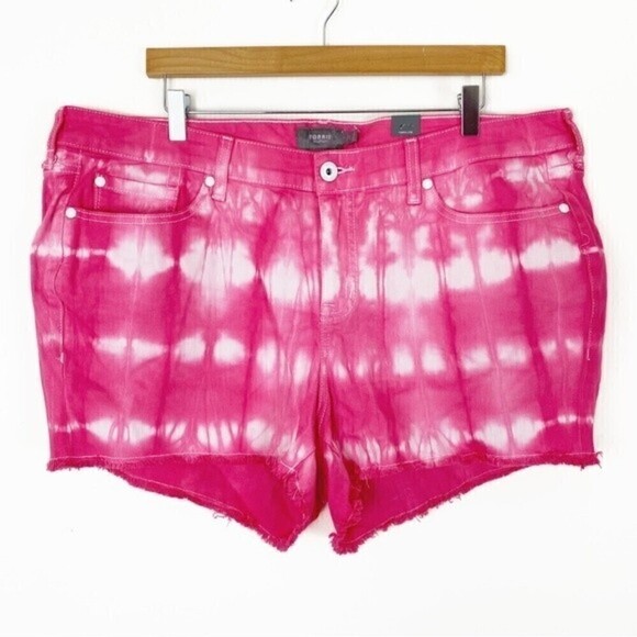 TORRID Plus Size 3.5 Inch Vintage Stretch Mid Rise Shorts 20 Pink TieDye NWT NEW - Picture 2 of 5